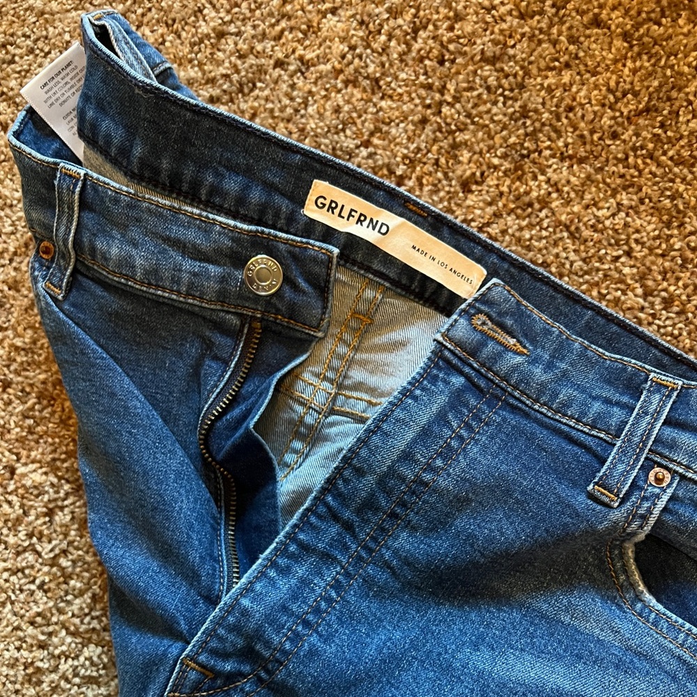 GRLFRND Distressed Jeans Size 32